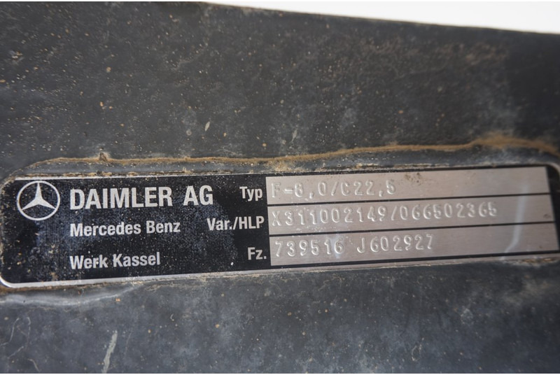 Mercedes-Benz F-8/C22.5 RECHT - Eixo dianteiro por Camião: foto 4 Mercedes-Benz F-8/C22.5 RECHT - Eixo dianteiro por Camião: foto 4