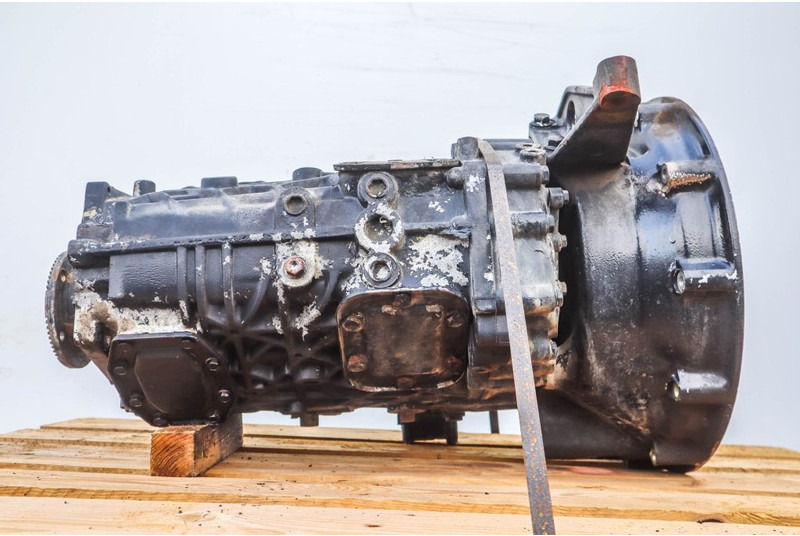 ZF S6-66 M90 81.32002-6891 - Peça de reposição por Camião: foto 1 ZF S6-66 M90 81.32002-6891 - Peça de reposição por Camião: foto 1