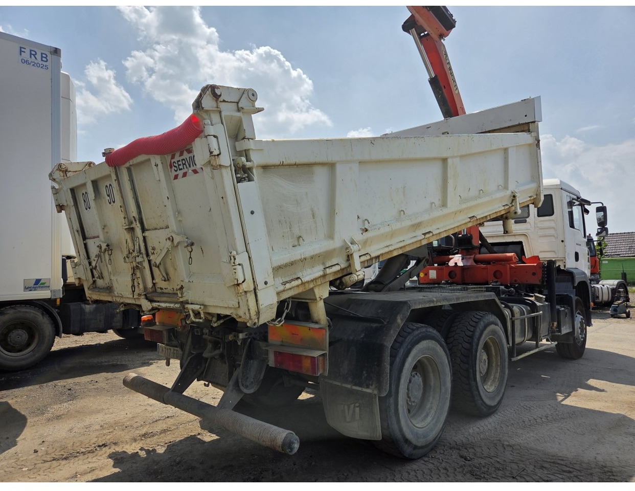MAN TGA 26.350 6X4 BORDMATIC TIPPER CRANE PALFINGER PK15500 - Camião basculante, Camião grua: foto 2 MAN TGA 26.350 6X4 BORDMATIC TIPPER CRANE PALFINGER PK15500 - Camião basculante, Camião grua: foto 2