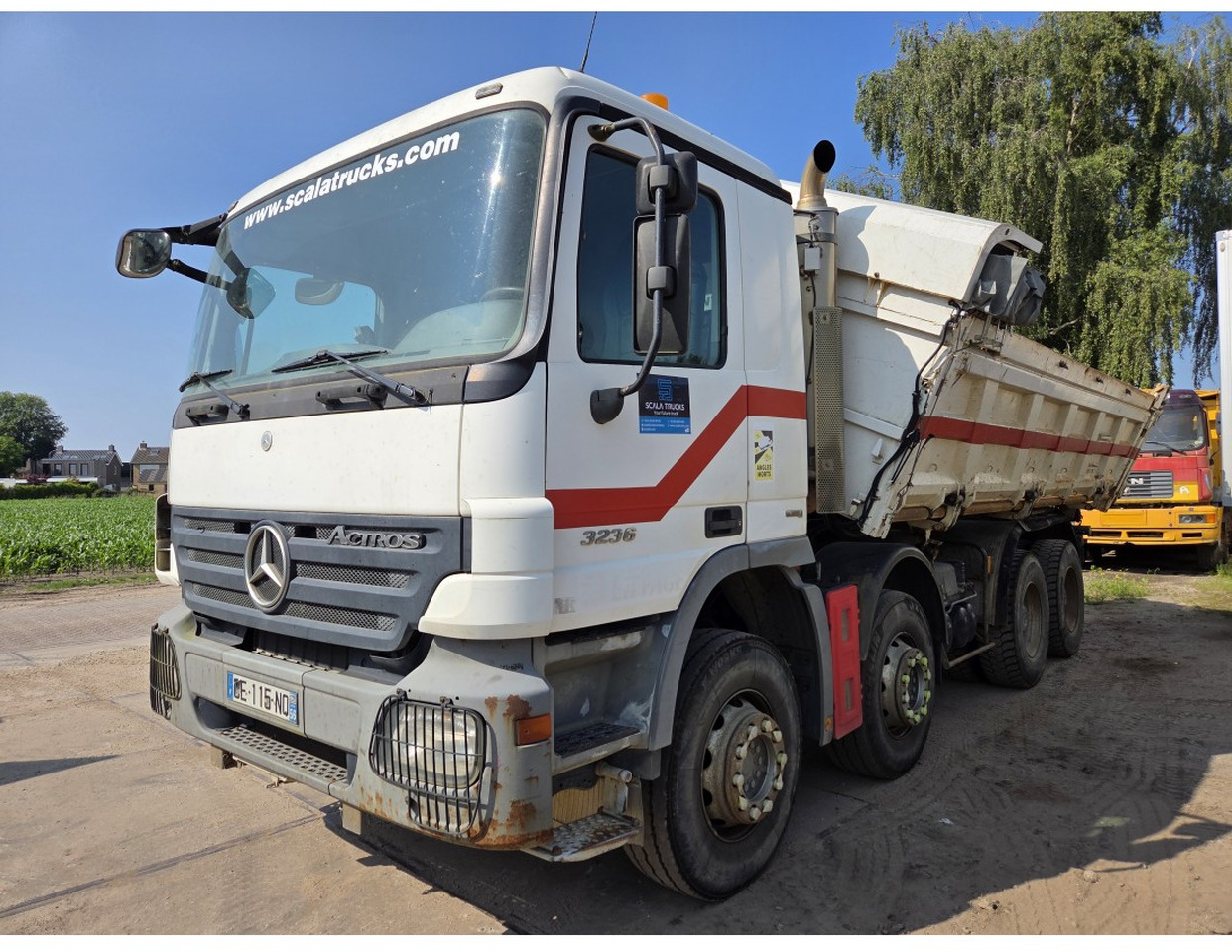 Mercedes Actros 3236 8x4 2-Side Tipper EPS Gearbox 3 Pedals - Camião basculante: foto 4 Mercedes Actros 3236 8x4 2-Side Tipper EPS Gearbox 3 Pedals - Camião basculante: foto 4