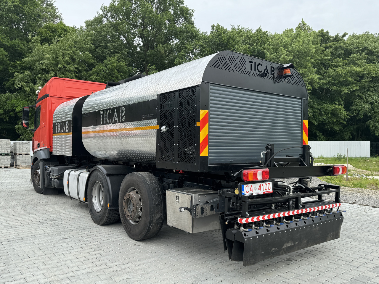 TICAB Asphalt Distributor, 8000 L, Аutonomous Asphalt Sprayer, Manufacturer - Autobomba de betão: foto 5 TICAB Asphalt Distributor, 8000 L, Аutonomous Asphalt Sprayer, Manufacturer - Autobomba de betão: foto 5