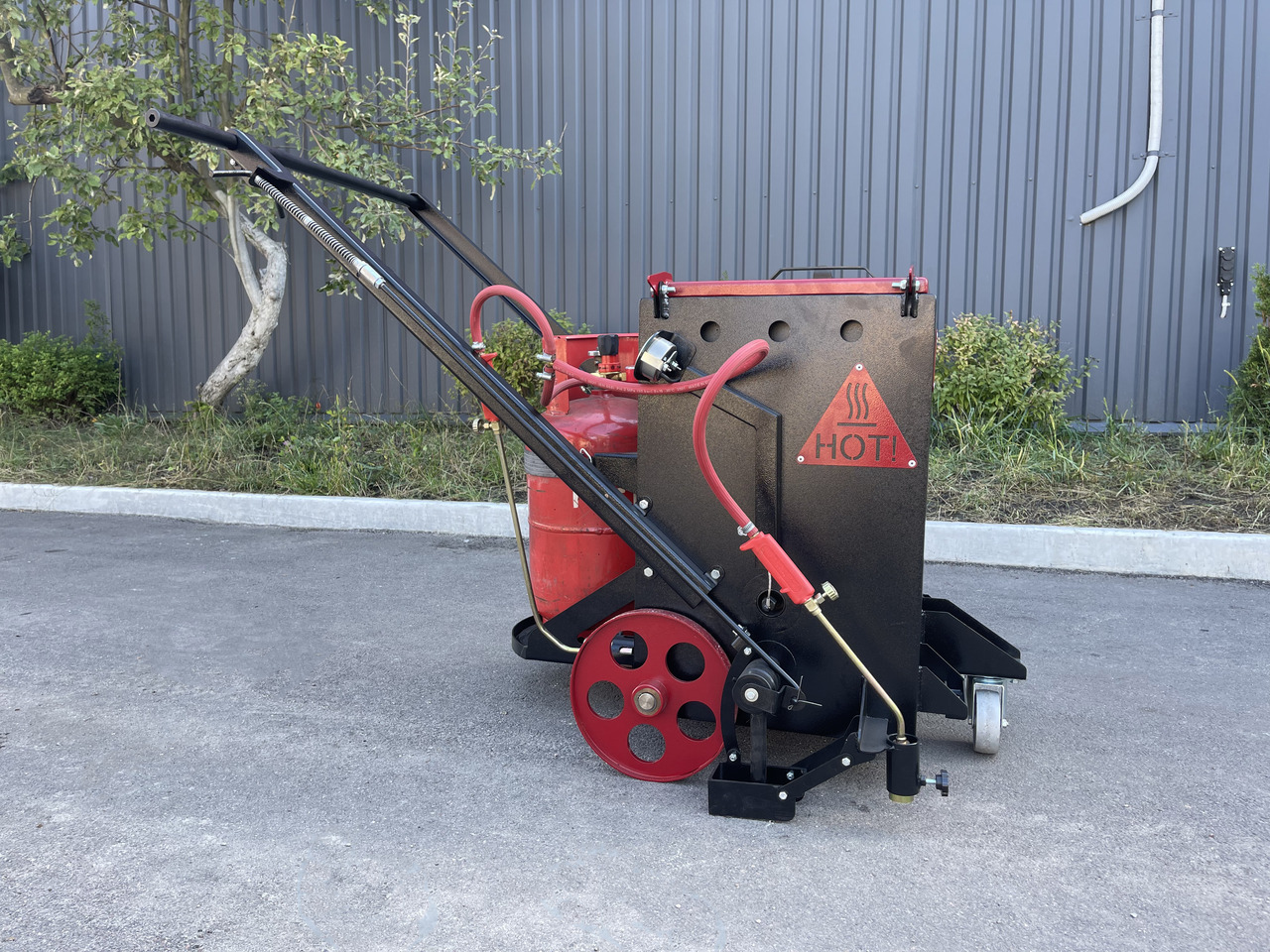 TICAB Manufacturer, Mini Crack Sealing Machine , Hand Push Crack Fill Machine - Distribuidor de asfalto: foto 1 TICAB Manufacturer, Mini Crack Sealing Machine , Hand Push Crack Fill Machine - Distribuidor de asfalto: foto 1