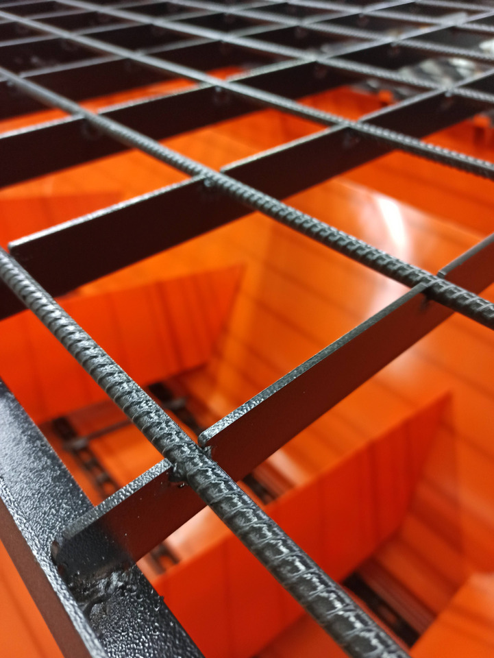 TICAB Sand and Salt Spreader,6/9mᵌ,9/12t of sand,Manufaсturer - Veículo municipal/ Especial: foto 3 TICAB Sand and Salt Spreader,6/9mᵌ,9/12t of sand,Manufaсturer - Veículo municipal/ Especial: foto 3