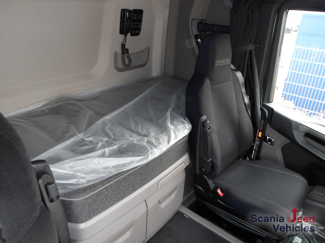 SCANIA R 500 - 6x2*4 - BDF 715-745 - 2x TANKs - SCR ONLY - Camião transportador de contêineres/ Caixa móvel: foto 2 SCANIA R 500 - 6x2*4 - BDF 715-745 - 2x TANKs - SCR ONLY - Camião transportador de contêineres/ Caixa móvel: foto 2