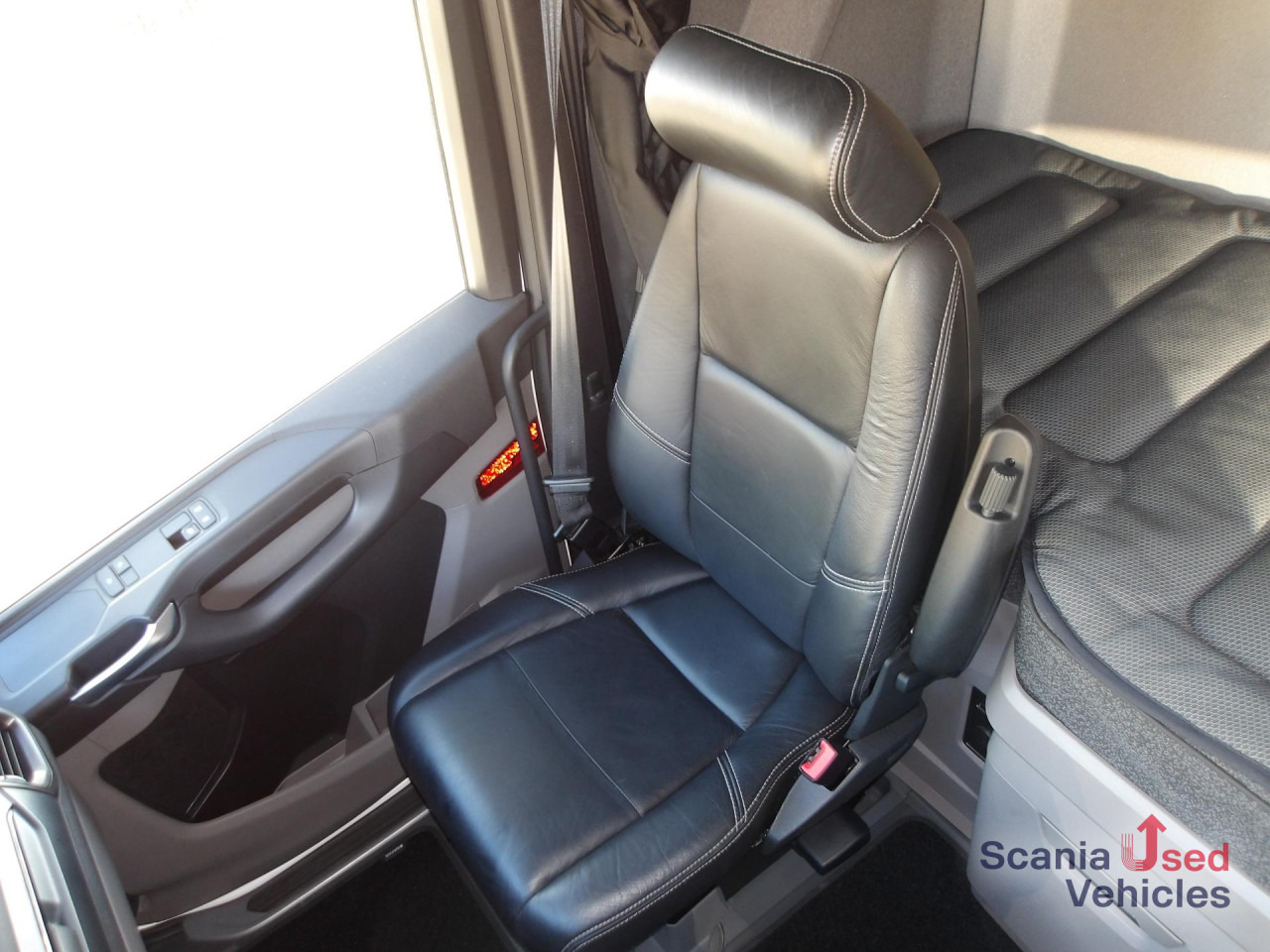 SCANIA S 500 NA - HIGHLINE - 2xTANKs - ACC - Tractor: foto 2 SCANIA S 500 NA - HIGHLINE - 2xTANKs - ACC - Tractor: foto 2