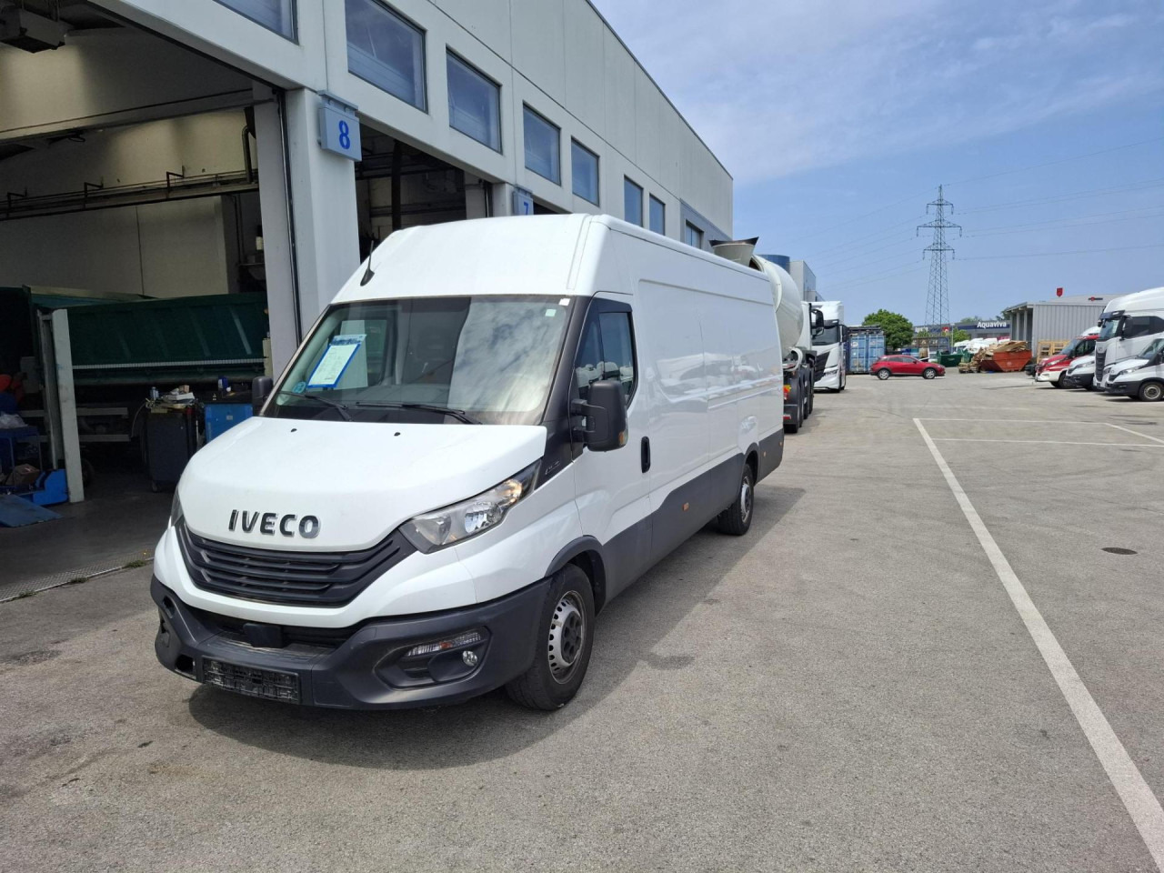 IVECO Daily 35S16V - Furgão de passageiros: foto 1 IVECO Daily 35S16V - Furgão de passageiros: foto 1