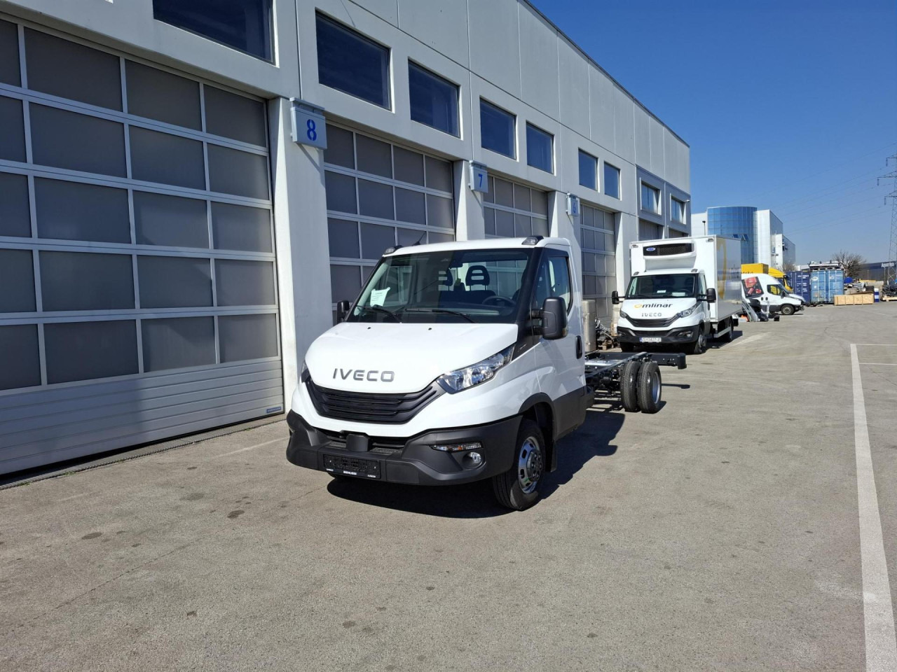 IVECO Daily 50C18H/P - Camião chassi: foto 1 IVECO Daily 50C18H/P - Camião chassi: foto 1