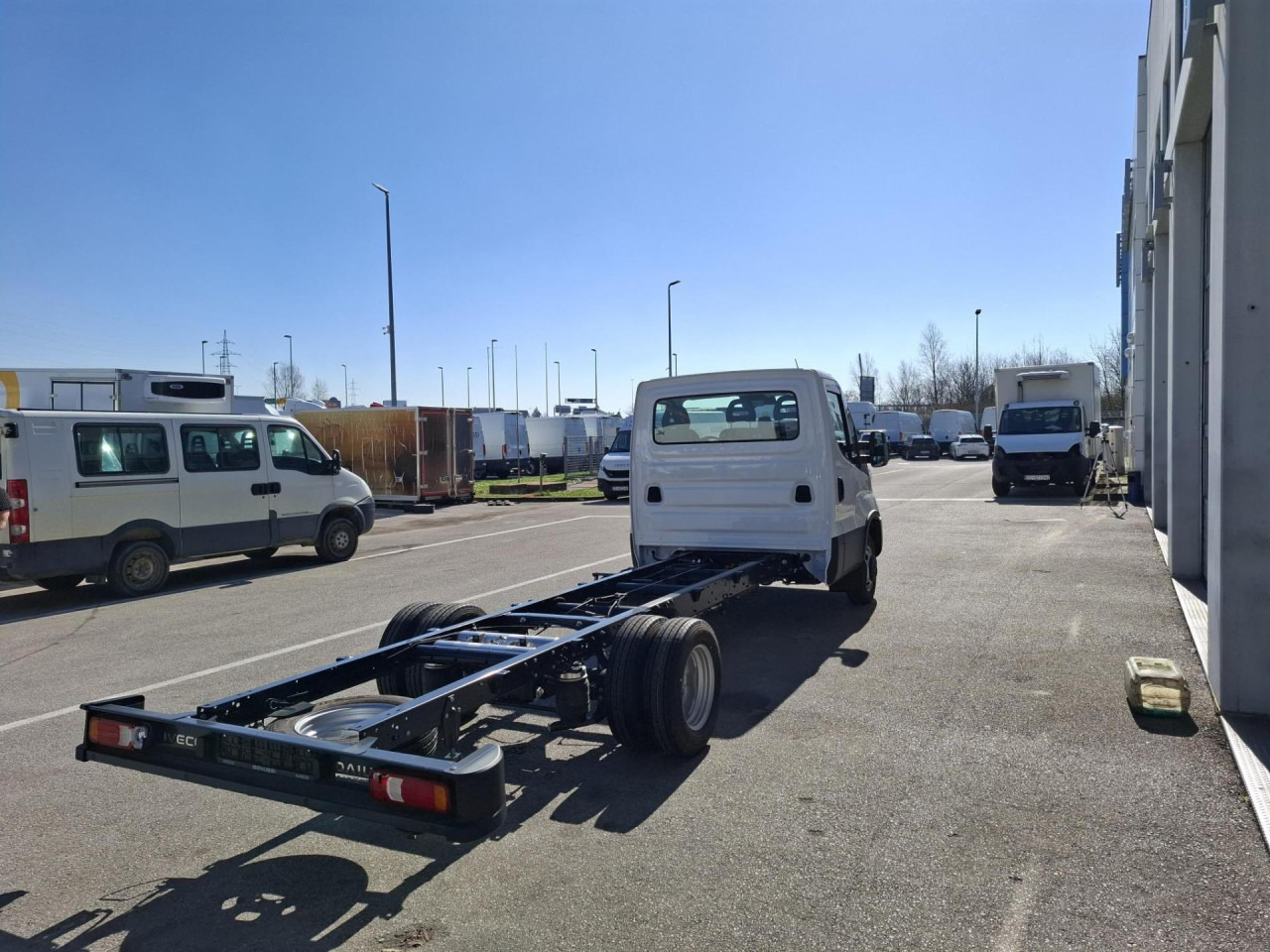 IVECO Daily 50C18H/P - Camião chassi: foto 3 IVECO Daily 50C18H/P - Camião chassi: foto 3