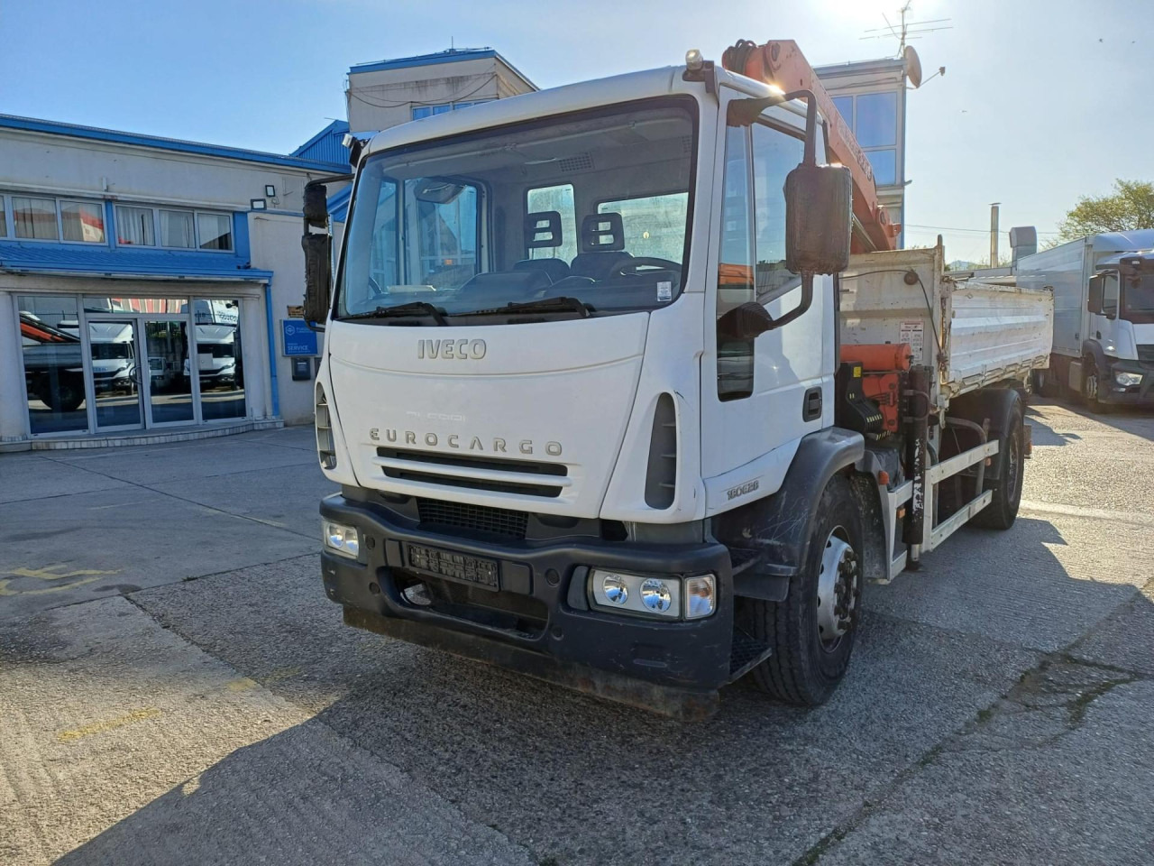 IVECO Daily Eurocargo ML180E28/P - Camião basculante: foto 1 IVECO Daily Eurocargo ML180E28/P - Camião basculante: foto 1