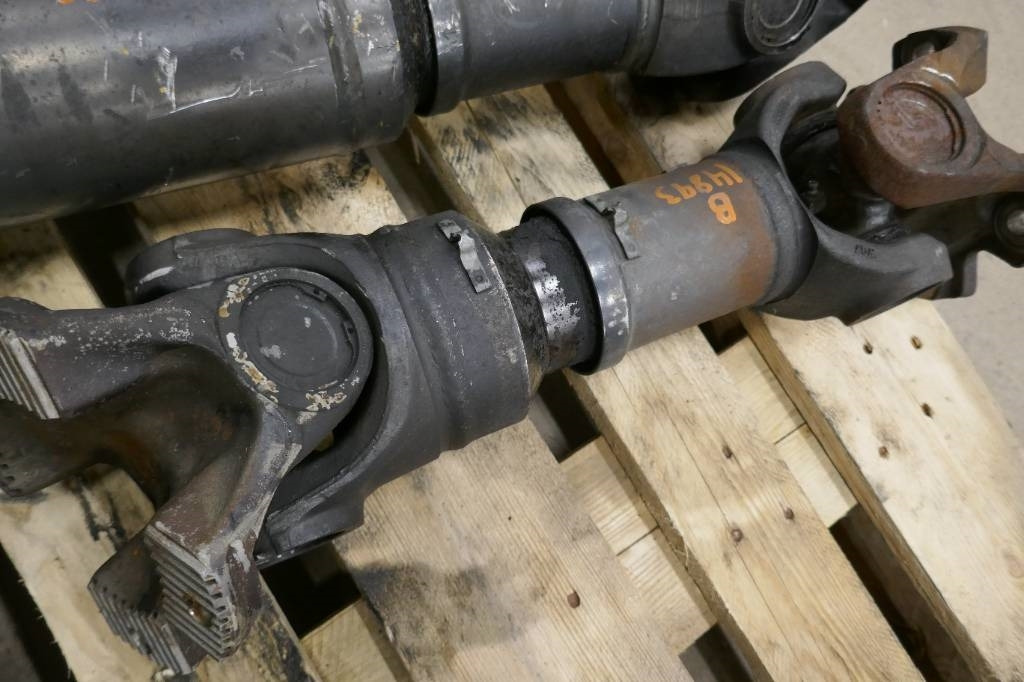 Volvo L180 HL Kardanaxel, voe15085429  - Caixa de velocidade por Máquina de construção: foto 2 Volvo L180 HL Kardanaxel, voe15085429  - Caixa de velocidade por Máquina de construção: foto 2