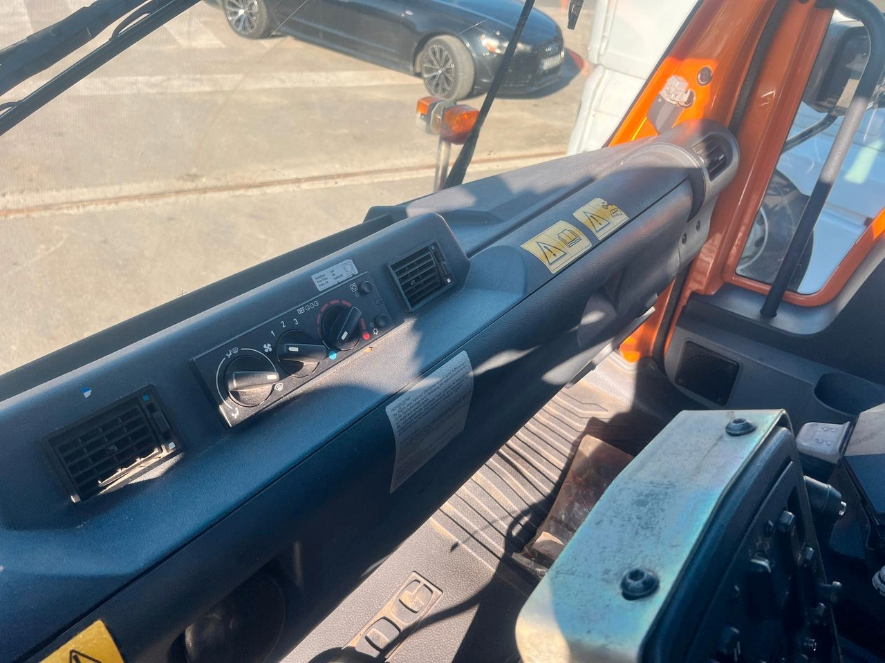 Camião Unimog U500 4x4, Boeschungsmaehwerk Mulag: foto 11