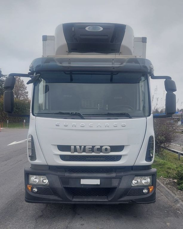 Iveco 140 E25 Eurocargo, E5, Carrier Supra 850 Iveco 140E25 Eurocargo, E5, Carrier Supra 850 - Camião frigorífico: foto 2 Iveco 140 E25 Eurocargo, E5, Carrier Supra 850 Iveco 140E25 Eurocargo, E5, Carrier Supra 850 - Camião frigorífico: foto 2