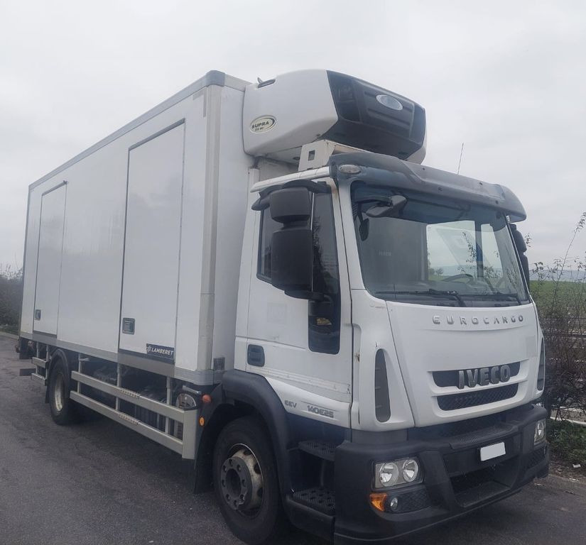 Iveco 140 E25 Eurocargo, E5, Carrier Supra 850 Iveco 140E25 Eurocargo, E5, Carrier Supra 850 - Camião frigorífico: foto 1 Iveco 140 E25 Eurocargo, E5, Carrier Supra 850 Iveco 140E25 Eurocargo, E5, Carrier Supra 850 - Camião frigorífico: foto 1