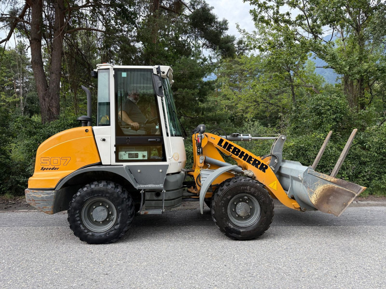 Liebherr L507, Gabel+Schaufel, ONLY 850hours - Pá carregadora de rodas: foto 2 Liebherr L507, Gabel+Schaufel, ONLY 850hours - Pá carregadora de rodas: foto 2
