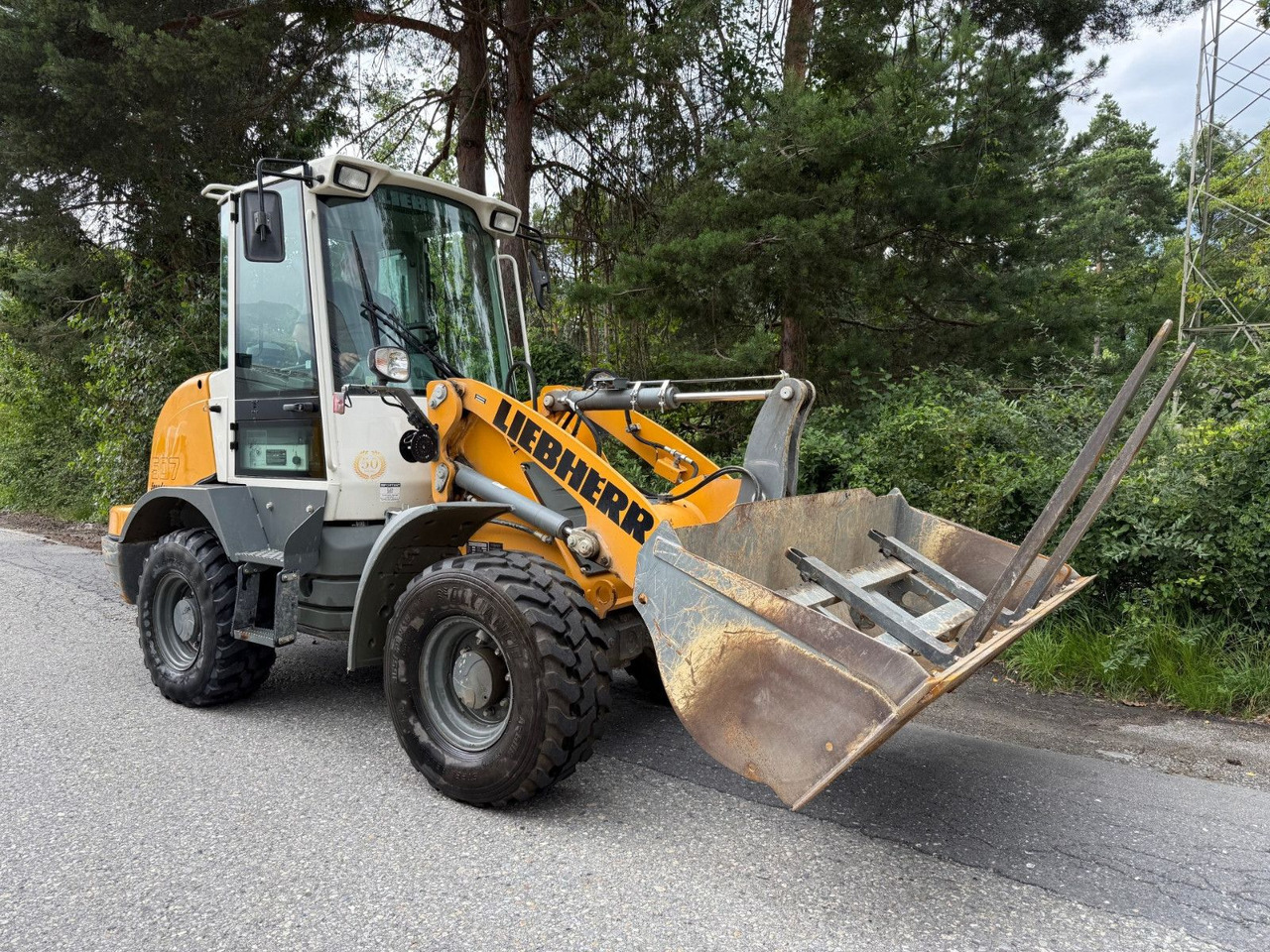 Liebherr L507, Gabel+Schaufel, ONLY 850hours - Pá carregadora de rodas: foto 1 Liebherr L507, Gabel+Schaufel, ONLY 850hours - Pá carregadora de rodas: foto 1