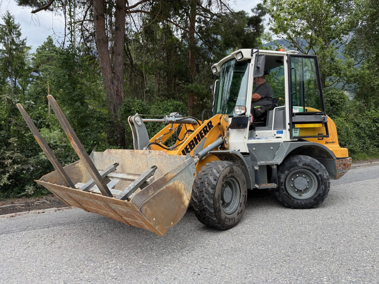 Liebherr L507, Gabel+Schaufel, ONLY 850hours - Pá carregadora de rodas: foto 4 Liebherr L507, Gabel+Schaufel, ONLY 850hours - Pá carregadora de rodas: foto 4