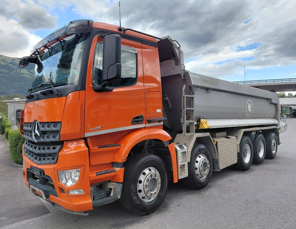 Mercedes-Benz Arocs 4451 10x4, E6, Meiller Dumper, Retarder - Camião basculante: foto 1 Mercedes-Benz Arocs 4451 10x4, E6, Meiller Dumper, Retarder - Camião basculante: foto 1