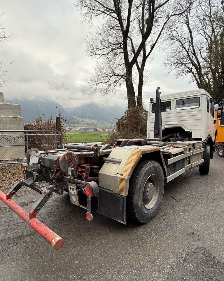 Mercedes-Benz SK 1831 K 4x2, Abroll - Camião polibenne: foto 3 Mercedes-Benz SK 1831 K 4x2, Abroll - Camião polibenne: foto 3