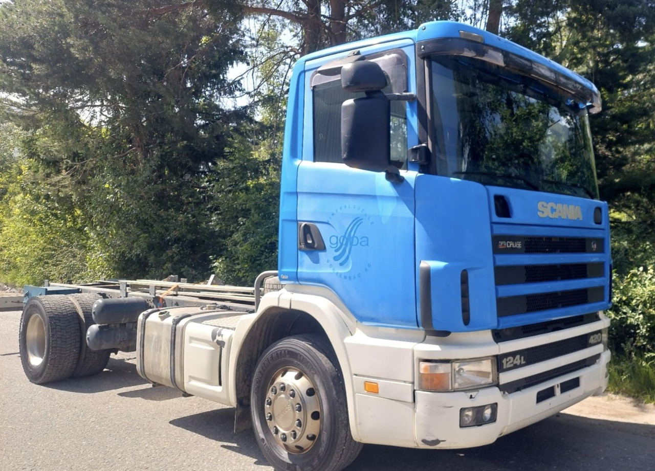 Scania R124LB 420 4x2, Euro 3 - Camião chassi: foto 1 Scania R124LB 420 4x2, Euro 3 - Camião chassi: foto 1