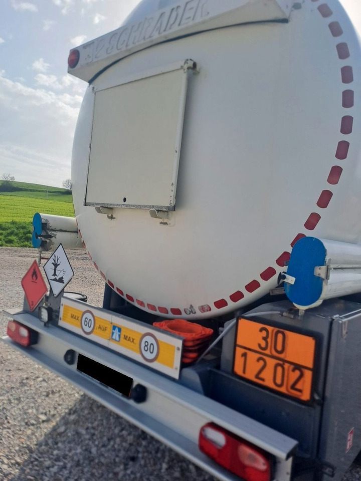 Schrader ADR, Treibstoff Diesel/Benzin, 4 Kammern, Sening Schrader ADR, Treibstoff Diesel/Benzin, 4 Kammern, Sening - Semirreboque tanque: foto 4 Schrader ADR, Treibstoff Diesel/Benzin, 4 Kammern, Sening Schrader ADR, Treibstoff Diesel/Benzin, 4 Kammern, Sening - Semirreboque tanque: foto 4