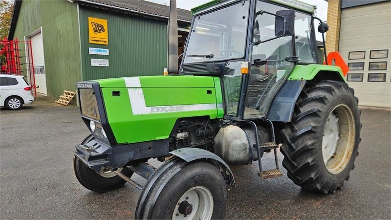 Deutz-fahr DX 3.90 - Trator: foto 2 Deutz-fahr DX 3.90 - Trator: foto 2