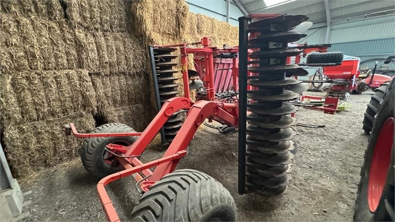 Kuhn CULTIMER L4000 Bugseret - Grade: foto 3 Kuhn CULTIMER L4000 Bugseret - Grade: foto 3