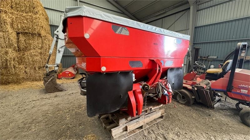 Kuhn RAUCH AXIS 30.1 - Distribuidor de fertilizantes: foto 1 Kuhn RAUCH AXIS 30.1 - Distribuidor de fertilizantes: foto 1