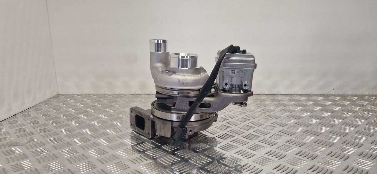 BorgWarner 11559880019 turbo JCB 320/06177 - Motor e peças por Máquina de construção: foto 2 BorgWarner 11559880019 turbo JCB 320/06177 - Motor e peças por Máquina de construção: foto 2