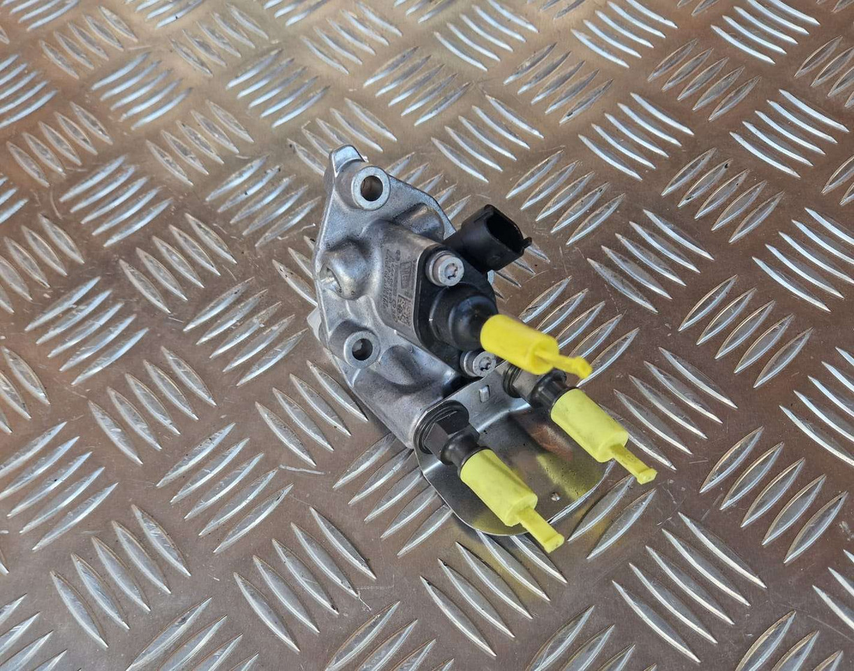 Genuine JCB BOSCH Dosing module 320/A9105 - Motor e peças por Máquina de construção: foto 4 Genuine JCB BOSCH Dosing module 320/A9105 - Motor e peças por Máquina de construção: foto 4