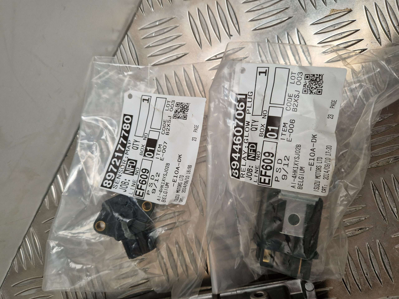 ISUZU ECU 4HK1 XYSJ02B 24V H725324 - Motor e peças por Máquina de construção: foto 4 ISUZU ECU 4HK1 XYSJ02B 24V H725324 - Motor e peças por Máquina de construção: foto 4