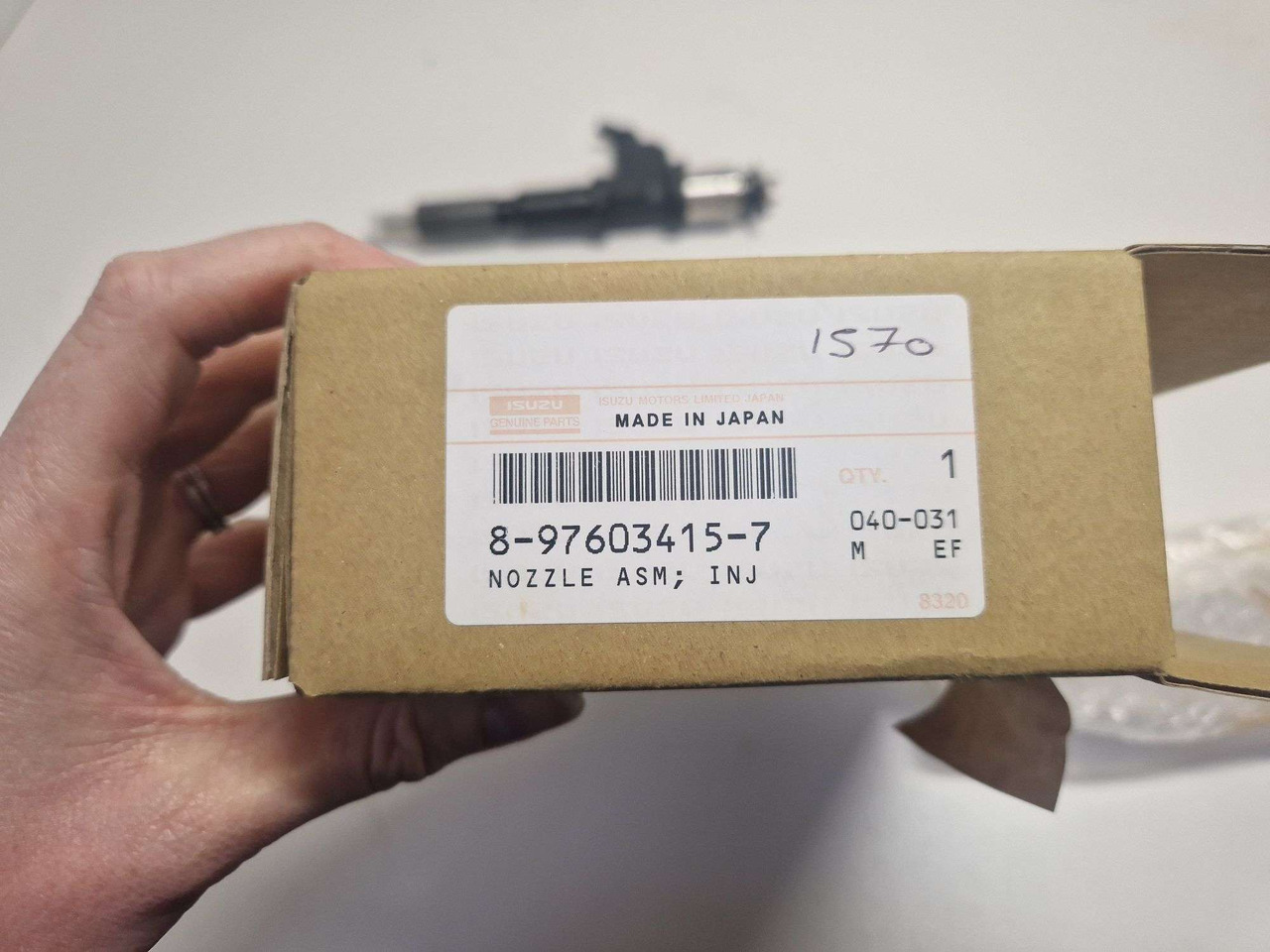 Isuzu 8976034157 Fuel Injector Denso 5516/4157 - Motor e peças por Máquina de construção: foto 3 Isuzu 8976034157 Fuel Injector Denso 5516/4157 - Motor e peças por Máquina de construção: foto 3