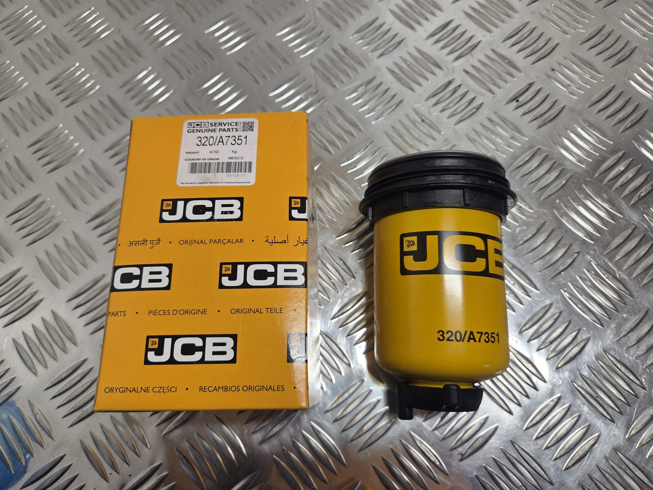 JCB T4 Fuel Filter 320/A7351 supersedes 320/07382 - Motor e peças por Máquina de construção: foto 3 JCB T4 Fuel Filter 320/A7351 supersedes 320/07382 - Motor e peças por Máquina de construção: foto 3