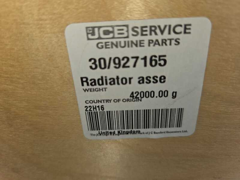 JCB radiator assembly 30/927165 NEW - Motor e peças por Máquina de construção: foto 2 JCB radiator assembly 30/927165 NEW - Motor e peças por Máquina de construção: foto 2