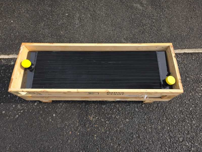 JCB radiator assembly 30/927165 NEW - Motor e peças por Máquina de construção: foto 1 JCB radiator assembly 30/927165 NEW - Motor e peças por Máquina de construção: foto 1