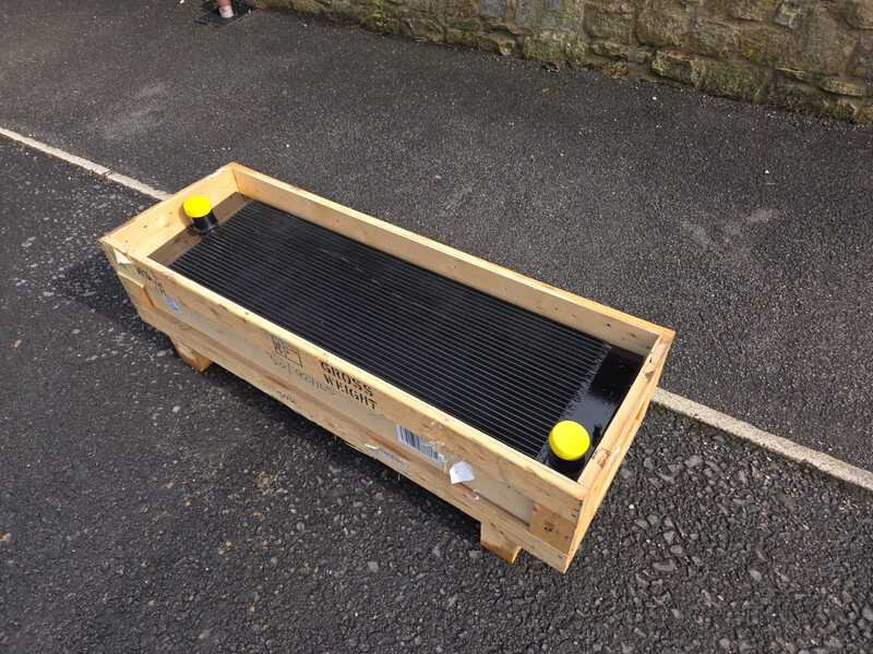 JCB radiator assembly 30/927165 NEW - Motor e peças por Máquina de construção: foto 3 JCB radiator assembly 30/927165 NEW - Motor e peças por Máquina de construção: foto 3