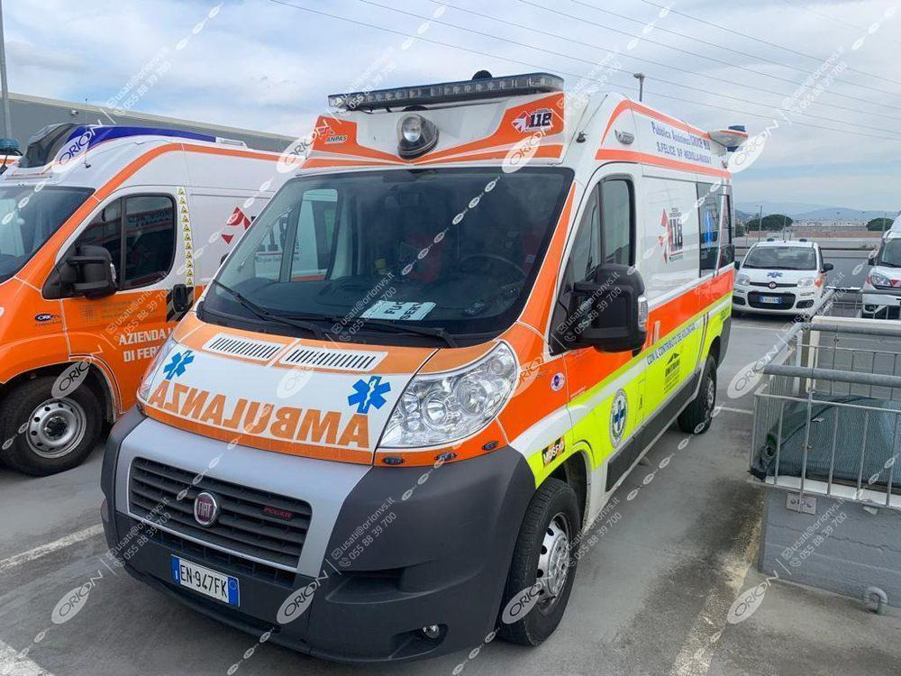 ORION FIAT 250 DUCATO - Ambulância: foto 1 ORION FIAT 250 DUCATO - Ambulância: foto 1