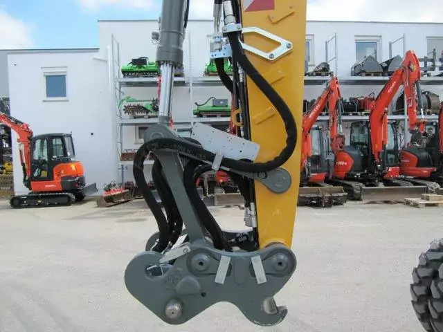 Escavadeira de rodas 2022 Liebherr A 913 Compact G6.0-D: foto 8