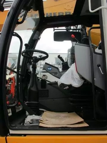 2023 Liebherr A 914 Litronic G6.0-D - Escavadeira de rodas: foto 5 2023 Liebherr A 914 Litronic G6.0-D - Escavadeira de rodas: foto 5