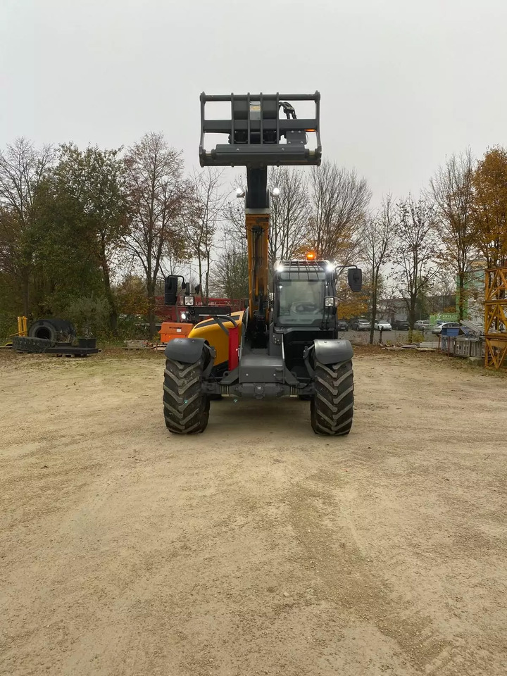 2023 Liebherr T 46-7s - Empilhador telescópico: foto 4 2023 Liebherr T 46-7s - Empilhador telescópico: foto 4
