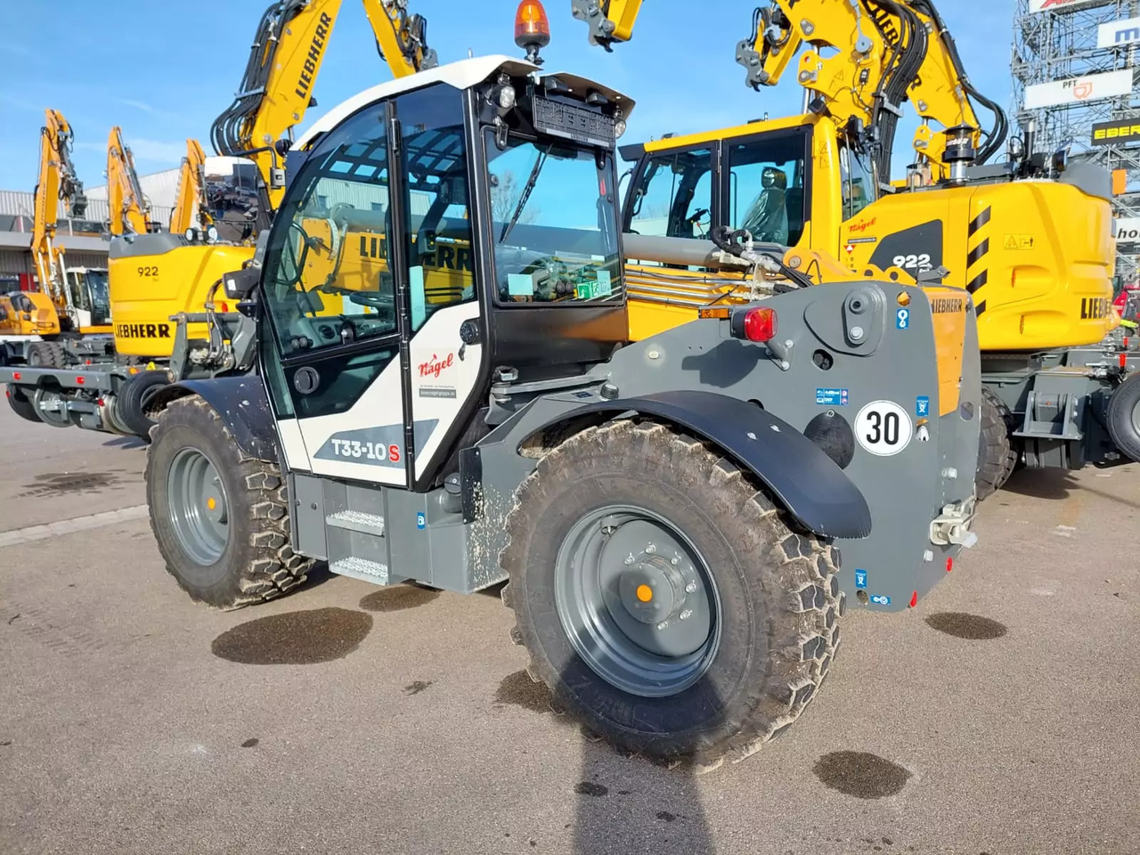 2023 Liebherr T33-10 - Empilhador telescópico: foto 3 2023 Liebherr T33-10 - Empilhador telescópico: foto 3