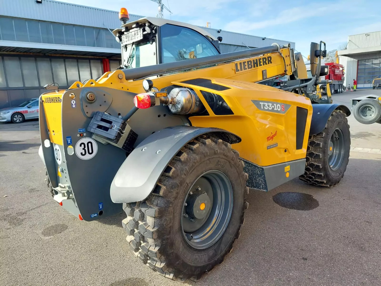 2023 Liebherr T33-10 - Empilhador telescópico: foto 4 2023 Liebherr T33-10 - Empilhador telescópico: foto 4