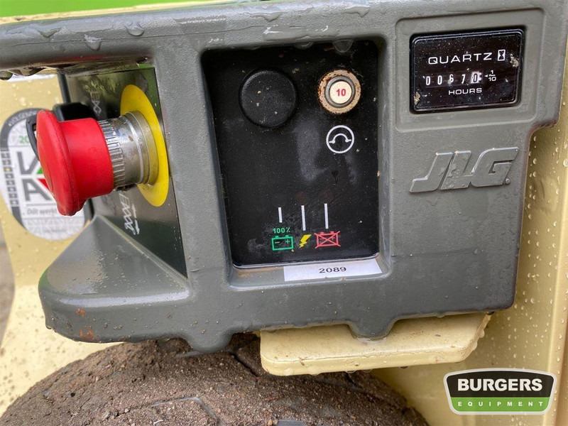 JLG 1230ES - Plataforma de mastro vertical: foto 4 JLG 1230ES - Plataforma de mastro vertical: foto 4