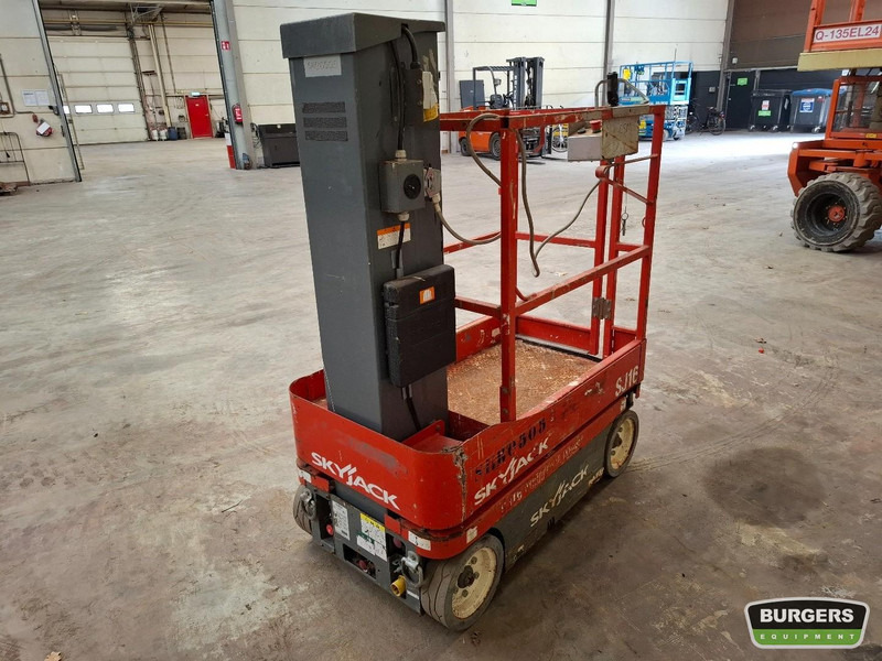 Skyjack SJ16 - Plataforma de mastro vertical: foto 3 Skyjack SJ16 - Plataforma de mastro vertical: foto 3