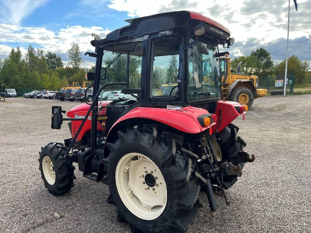 Branson 5025 C Dismantled. Only spare parts - Trator: foto 3 Branson 5025 C Dismantled. Only spare parts - Trator: foto 3