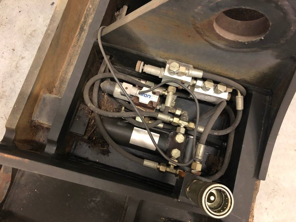 CAT 966 G - Acoplamento rápido por Máquina de construção: foto 3 CAT 966 G - Acoplamento rápido por Máquina de construção: foto 3