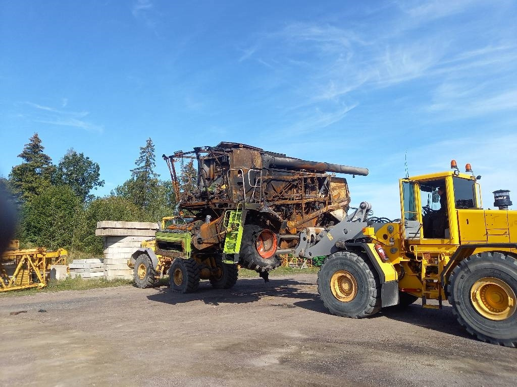 Claas Lexion 650 Dismantled: only spare parts - Ceifeira debulhadora: foto 1 Claas Lexion 650 Dismantled: only spare parts - Ceifeira debulhadora: foto 1