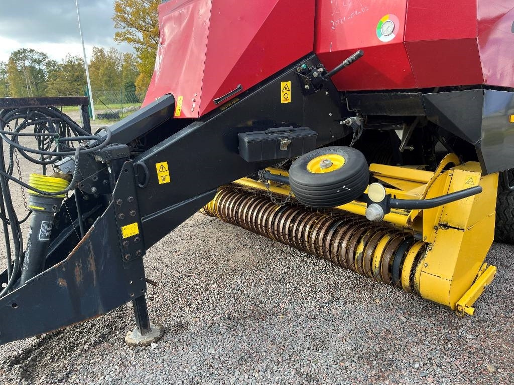 New Holland BB 960 A Dismantled: only spare parts - Enfardadeira de fardos quadrados: foto 3 New Holland BB 960 A Dismantled: only spare parts - Enfardadeira de fardos quadrados: foto 3