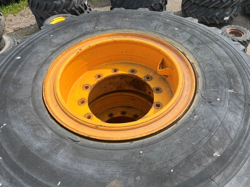 Nokian 20,5 R25 Loader grip Volvo Hyundai Huddig - Roda completa: foto 2 Nokian 20,5 R25 Loader grip Volvo Hyundai Huddig - Roda completa: foto 2