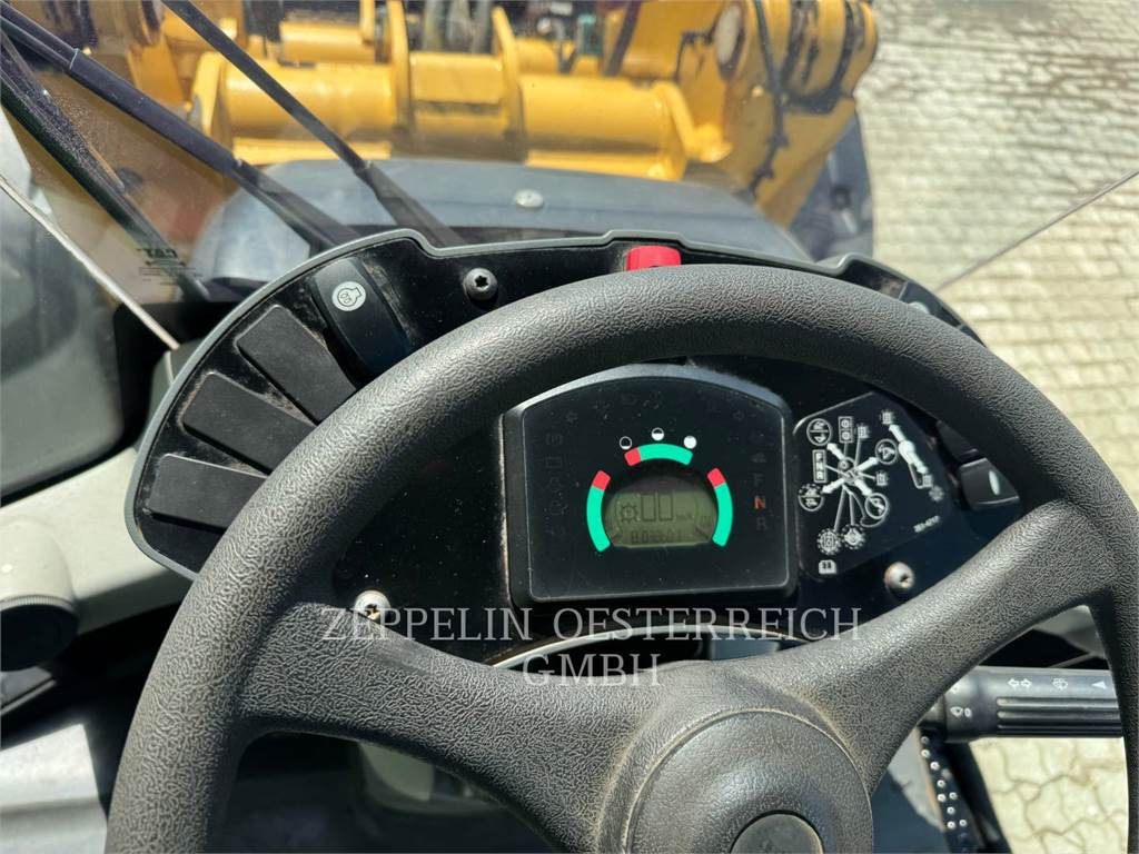CAT 906H2 - Pá carregadora de rodas: foto 5 CAT 906H2 - Pá carregadora de rodas: foto 5