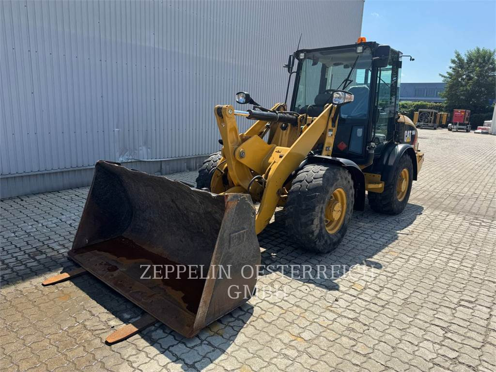 CAT 906H2 - Pá carregadora de rodas: foto 1 CAT 906H2 - Pá carregadora de rodas: foto 1